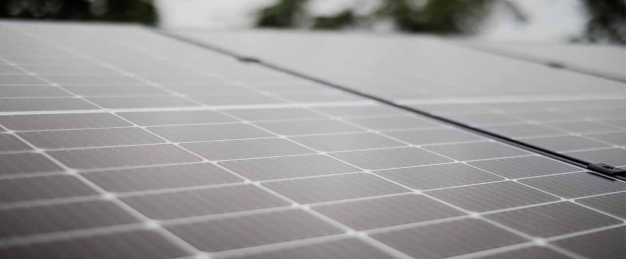 What Is The Difference Between Grid-tied And Off-grid Solar? | Lightforce