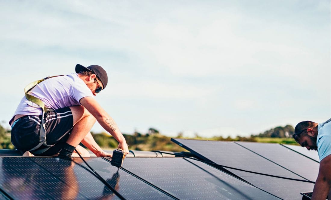 Auckland solar hub install solar panel